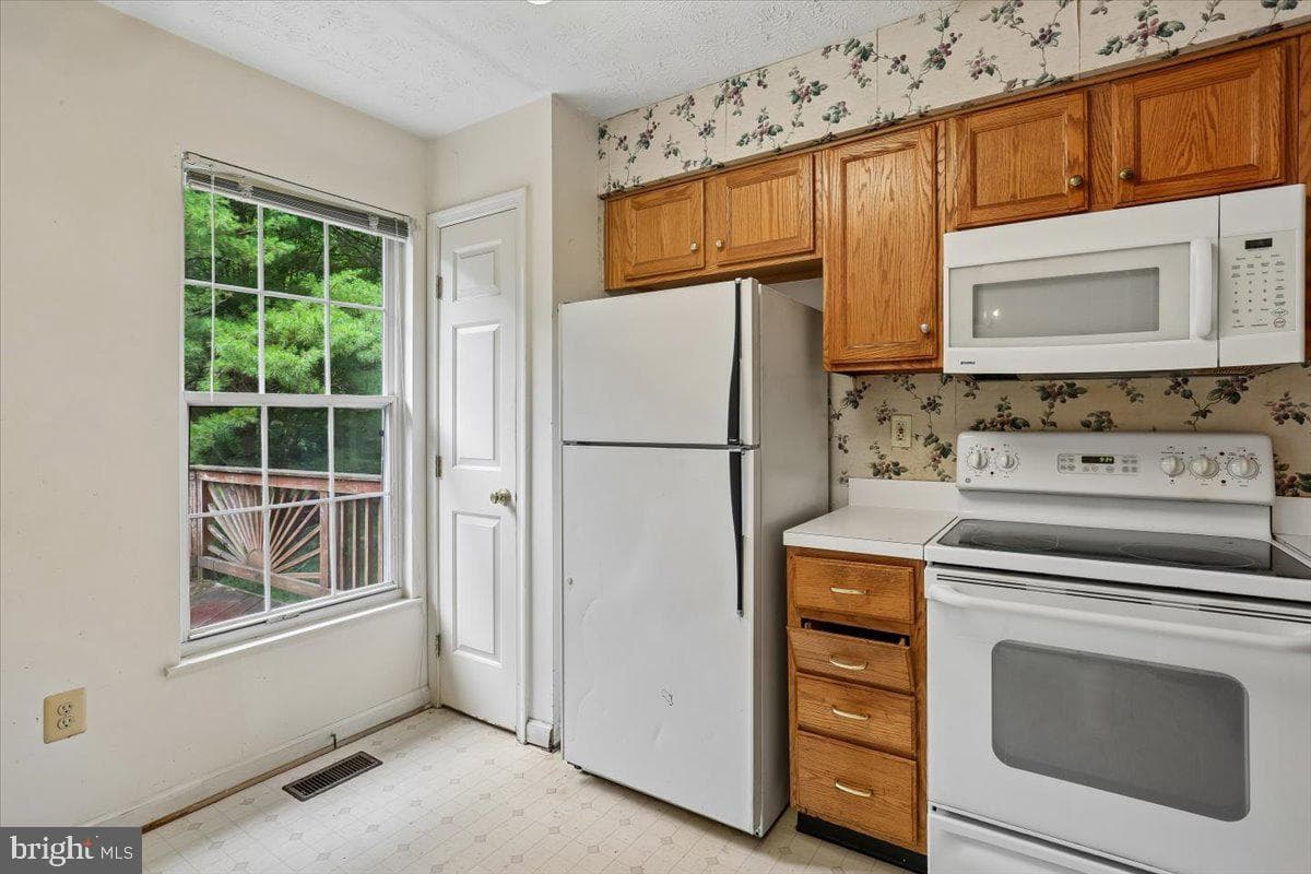 66 Shadowridge Court photo 10