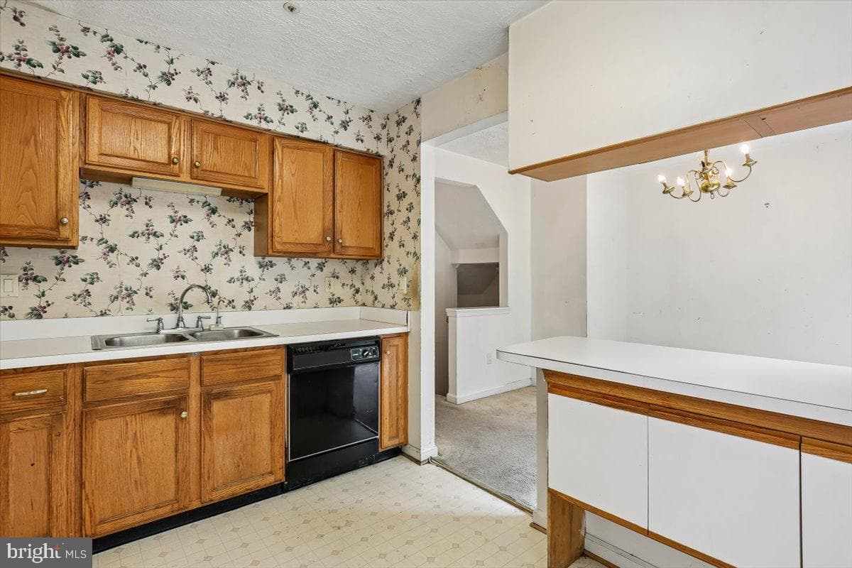 66 Shadowridge Court photo 11