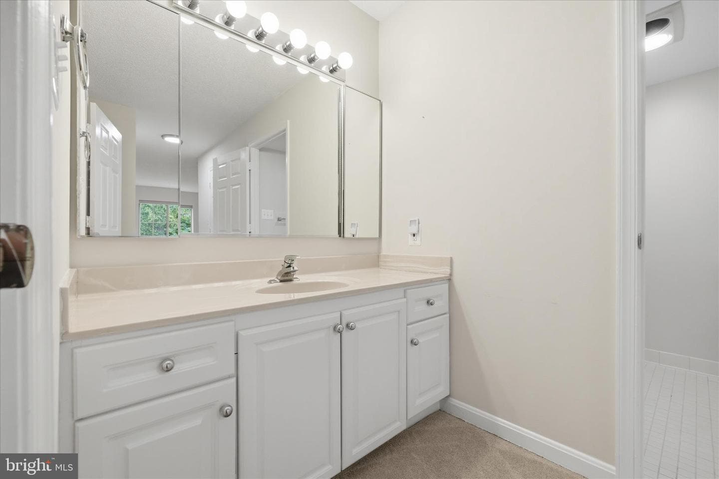 14809 Pennfield Circle #402 photo 19