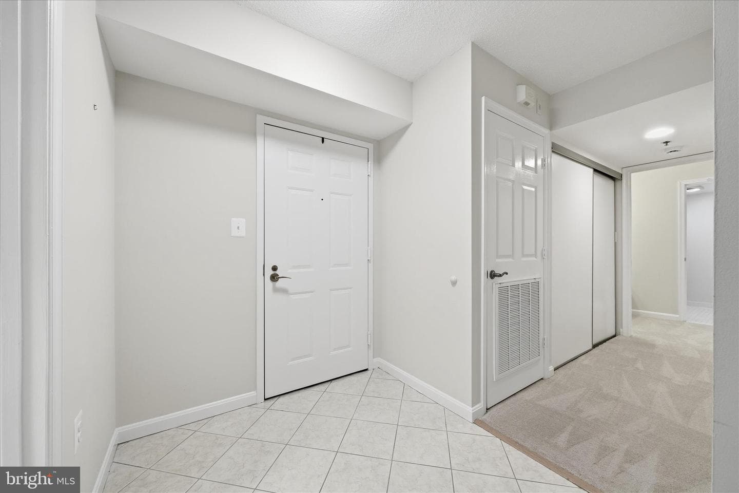 14809 Pennfield Circle #402 photo 4