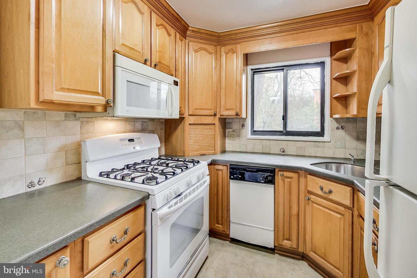 7611 Maple Ave # 202, Takoma Park