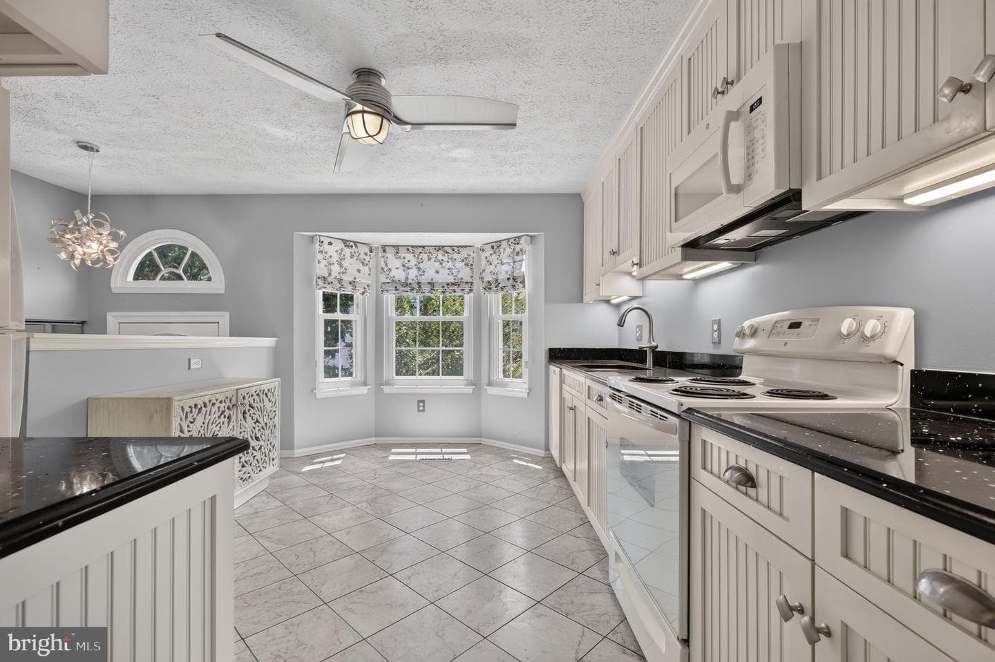 870 Bayridge Drive photo 10