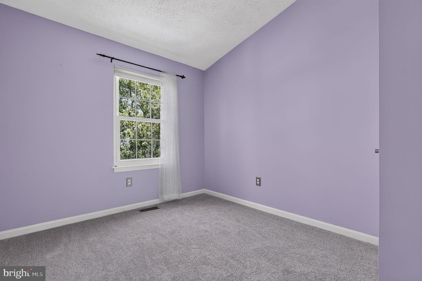 870 Bayridge Drive photo 22