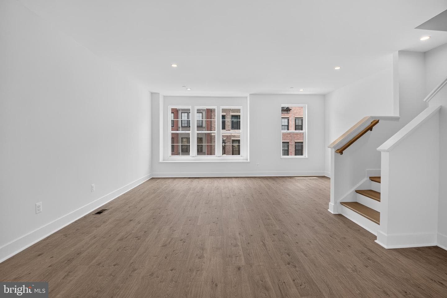 5015 Dulcet Drive photo 18