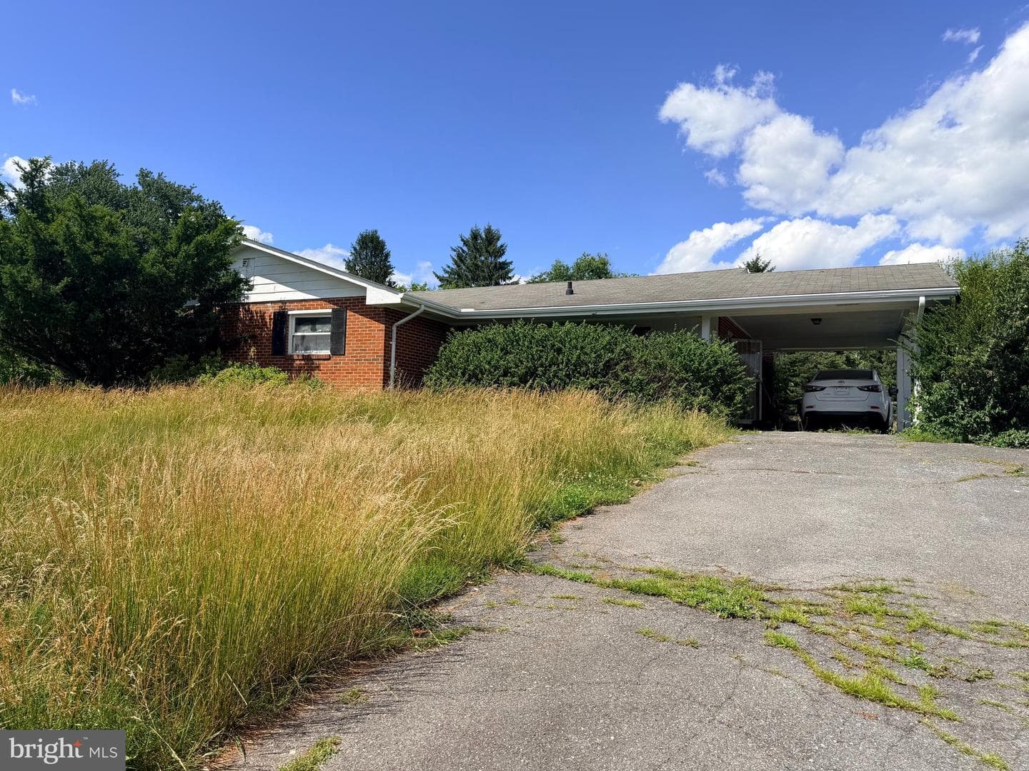 12821 Piedmont Road, Clarksburg