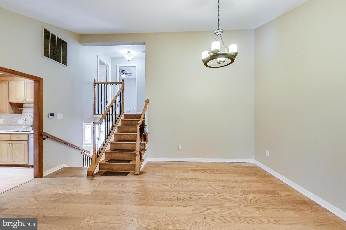 11407 Woodson Avenue photo 6