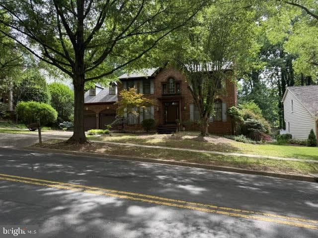 5621 Sugarbush Lane photo 1