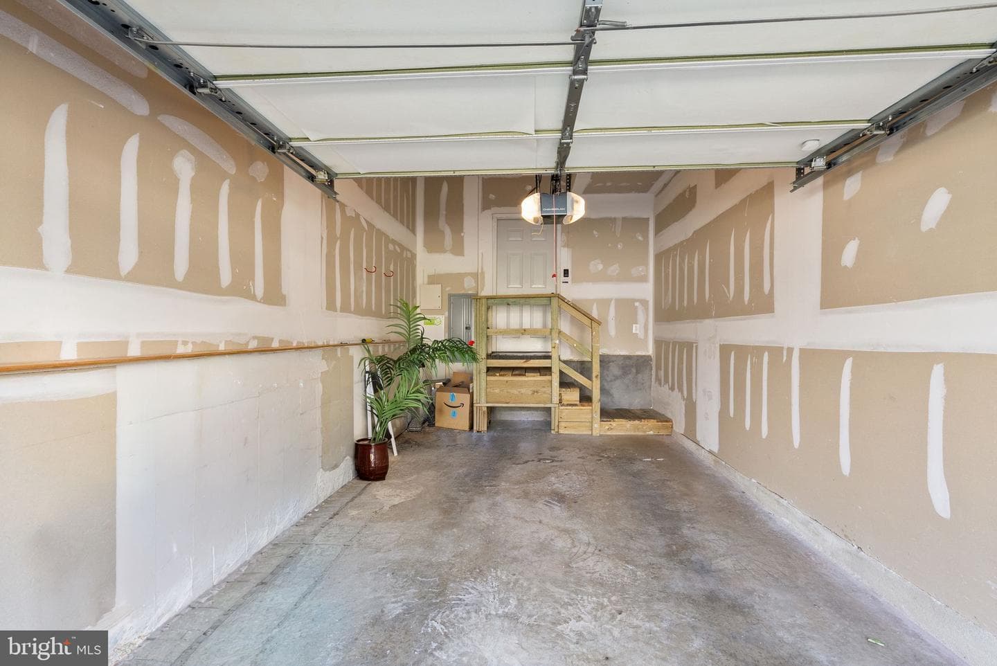 242 N Summit Avenue N #21 photo 18