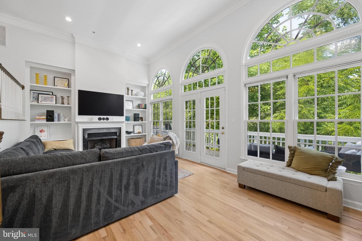 309 Oak Knoll Terrace photo 4
