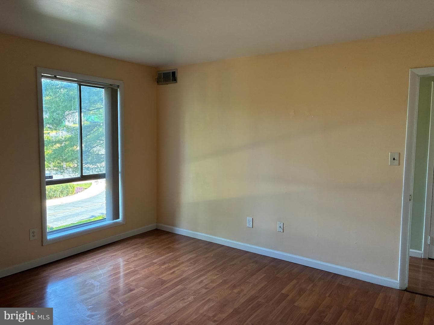 11903 Parklawn Drive #102 photo 13