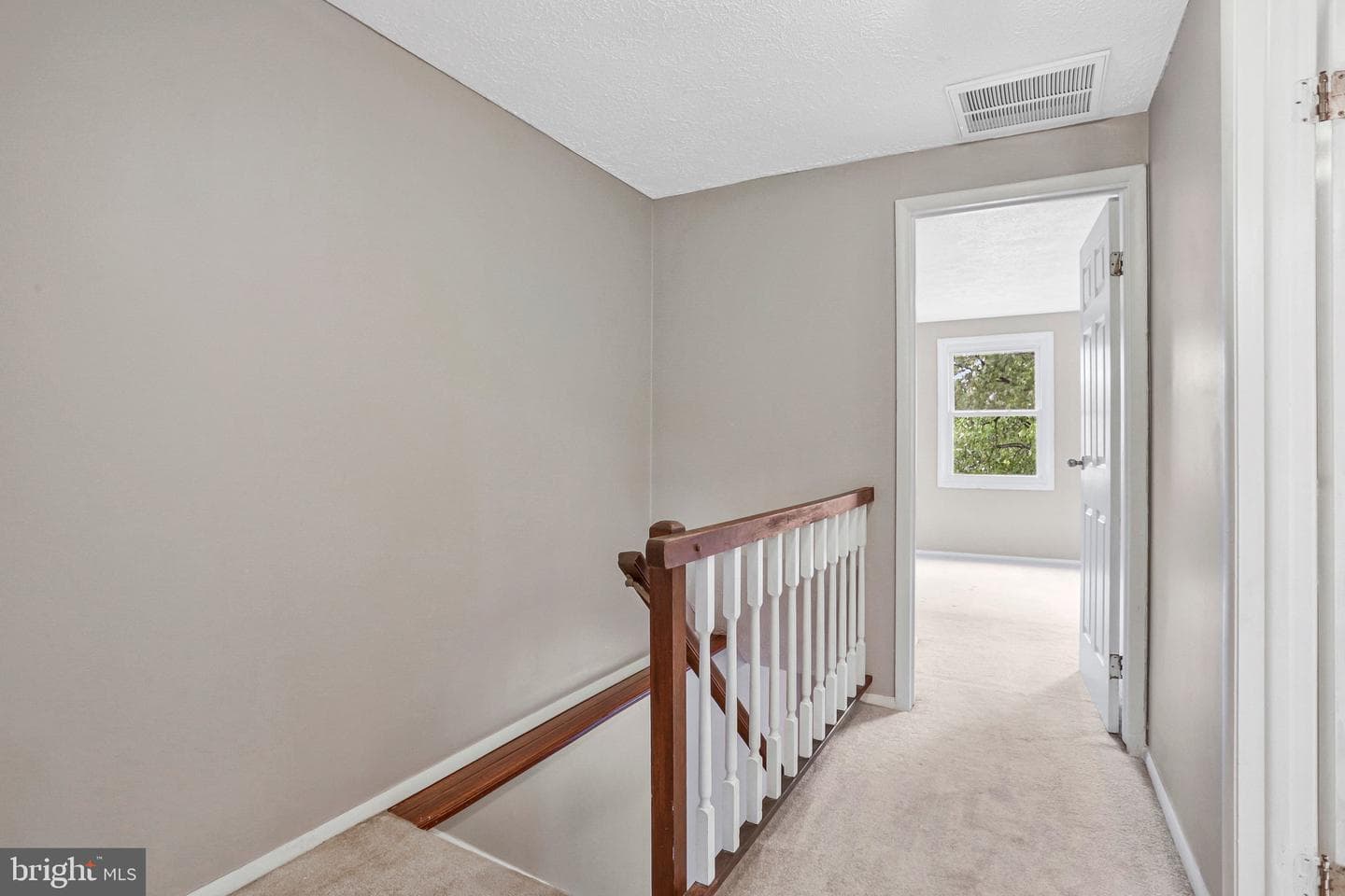 2837 Shepperton Terrace photo 15