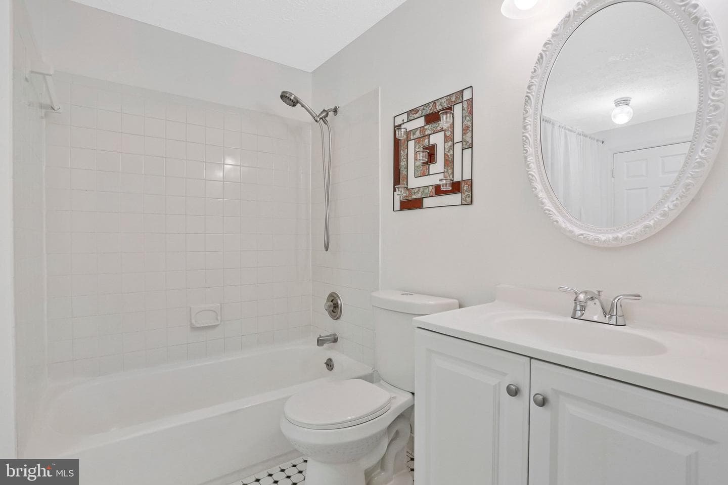 2837 Shepperton Terrace photo 20