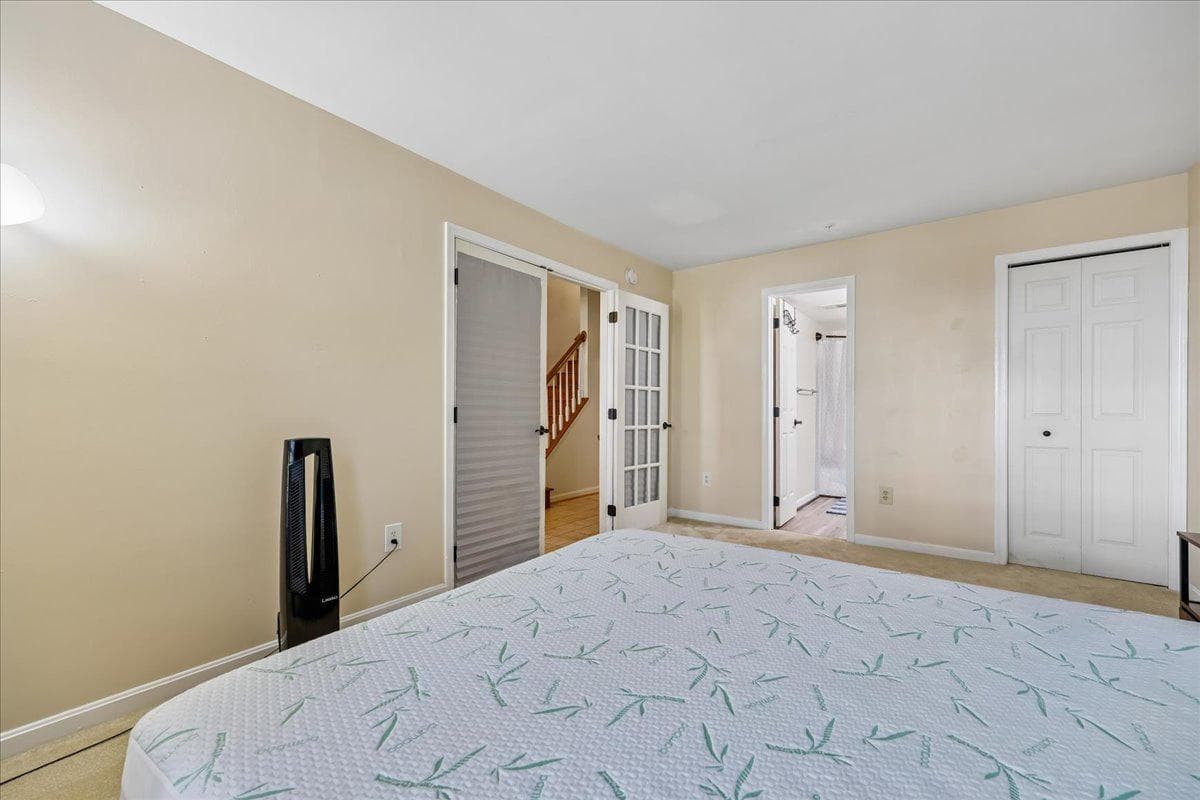 7804 Yankee Harbor Drive photo 4