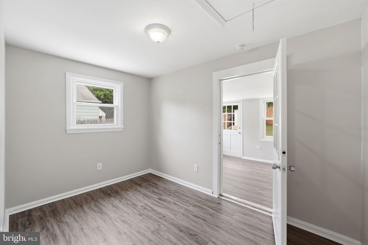 514 Crabb Avenue photo 12