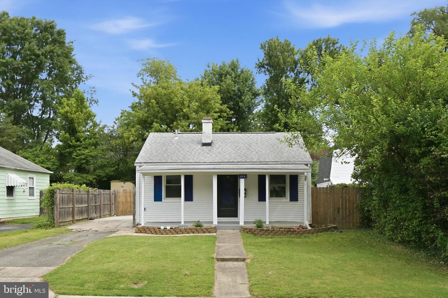 514 Crabb Avenue photo 3