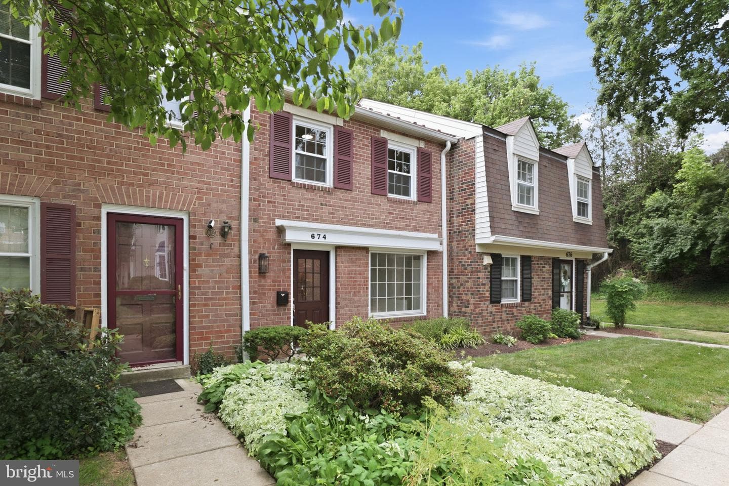 674 Azalea Drive #5-674, Rockville