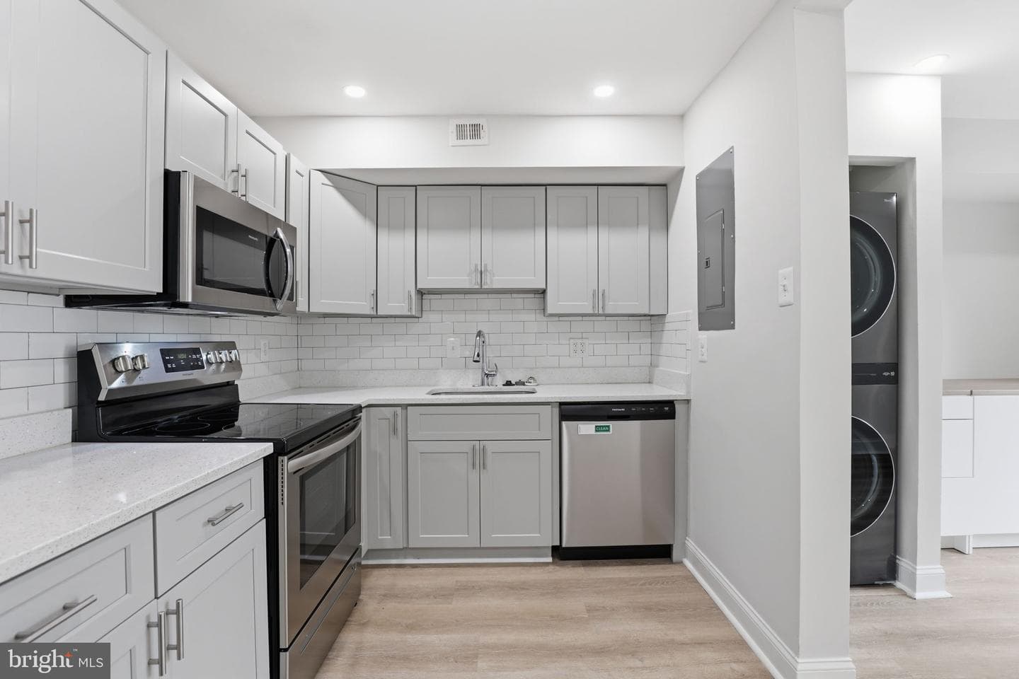 674 Azalea Drive #5-674 photo 6