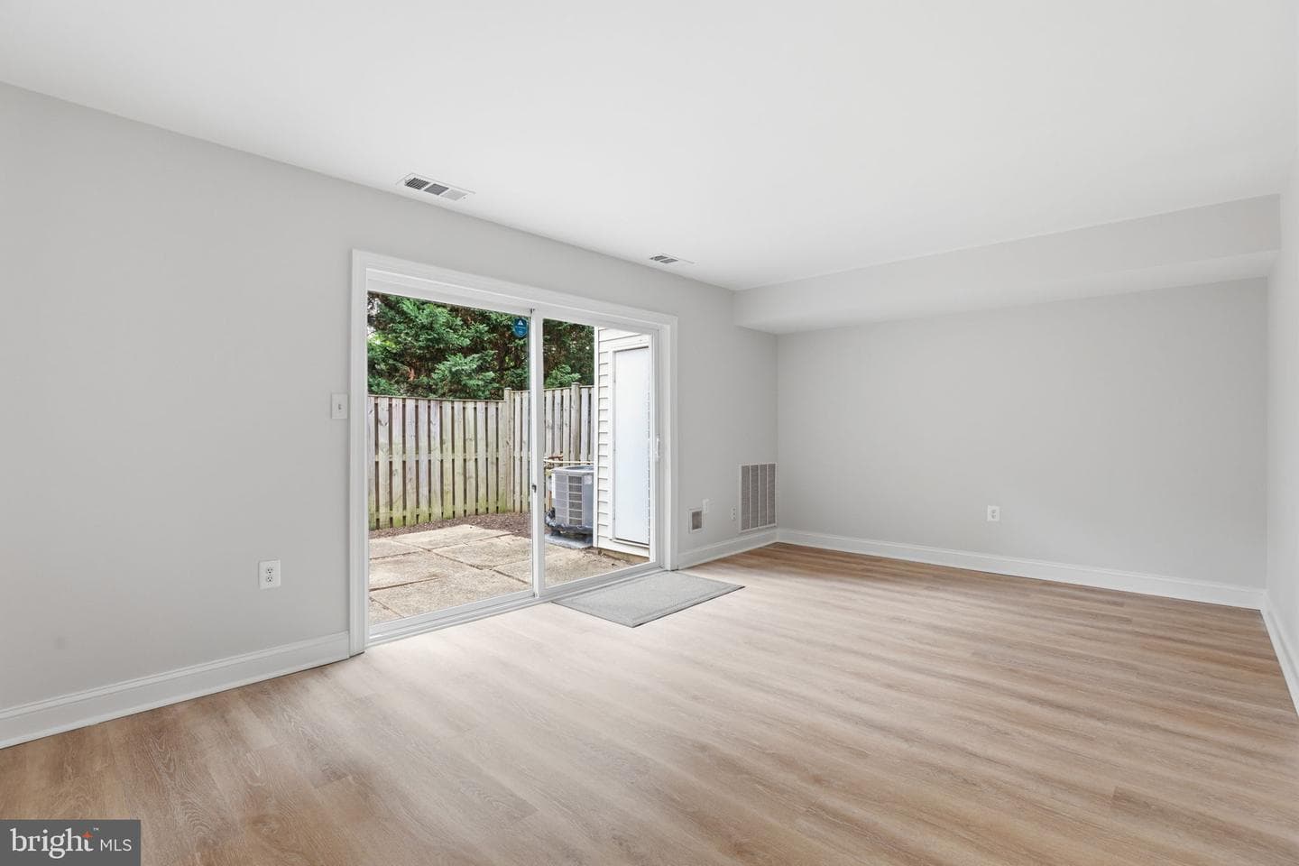 674 Azalea Drive #5-674 photo 9