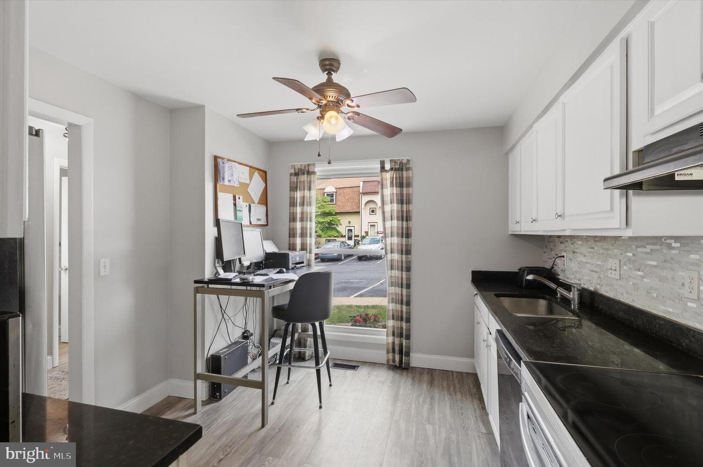 25720 Valley Park Terrace #g-5 photo 4