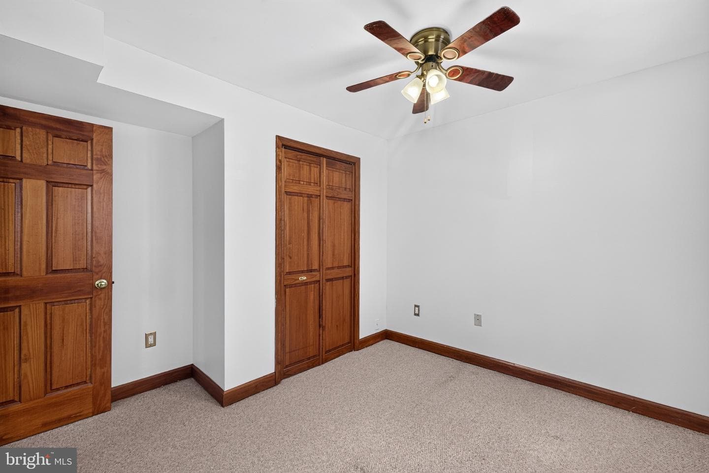 13 Guy Court photo 38