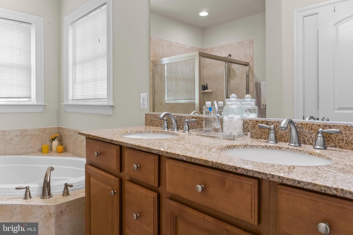 132 Liriope Place photo 34