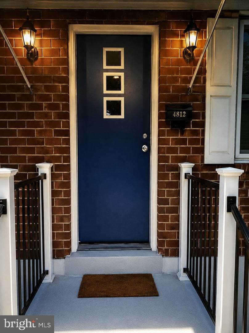 4812 Topping Road, Rockville