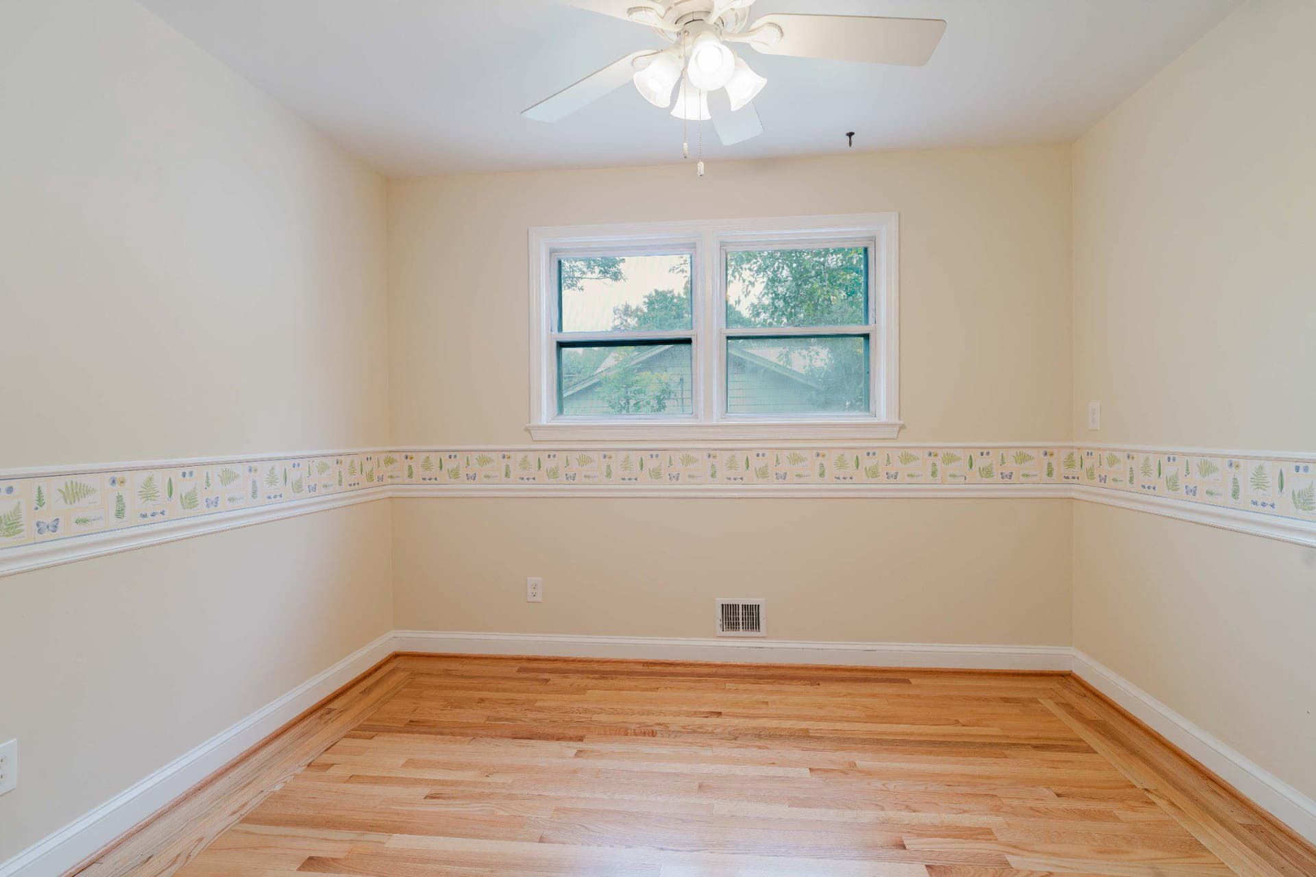 10200 Duvawn Place photo 11