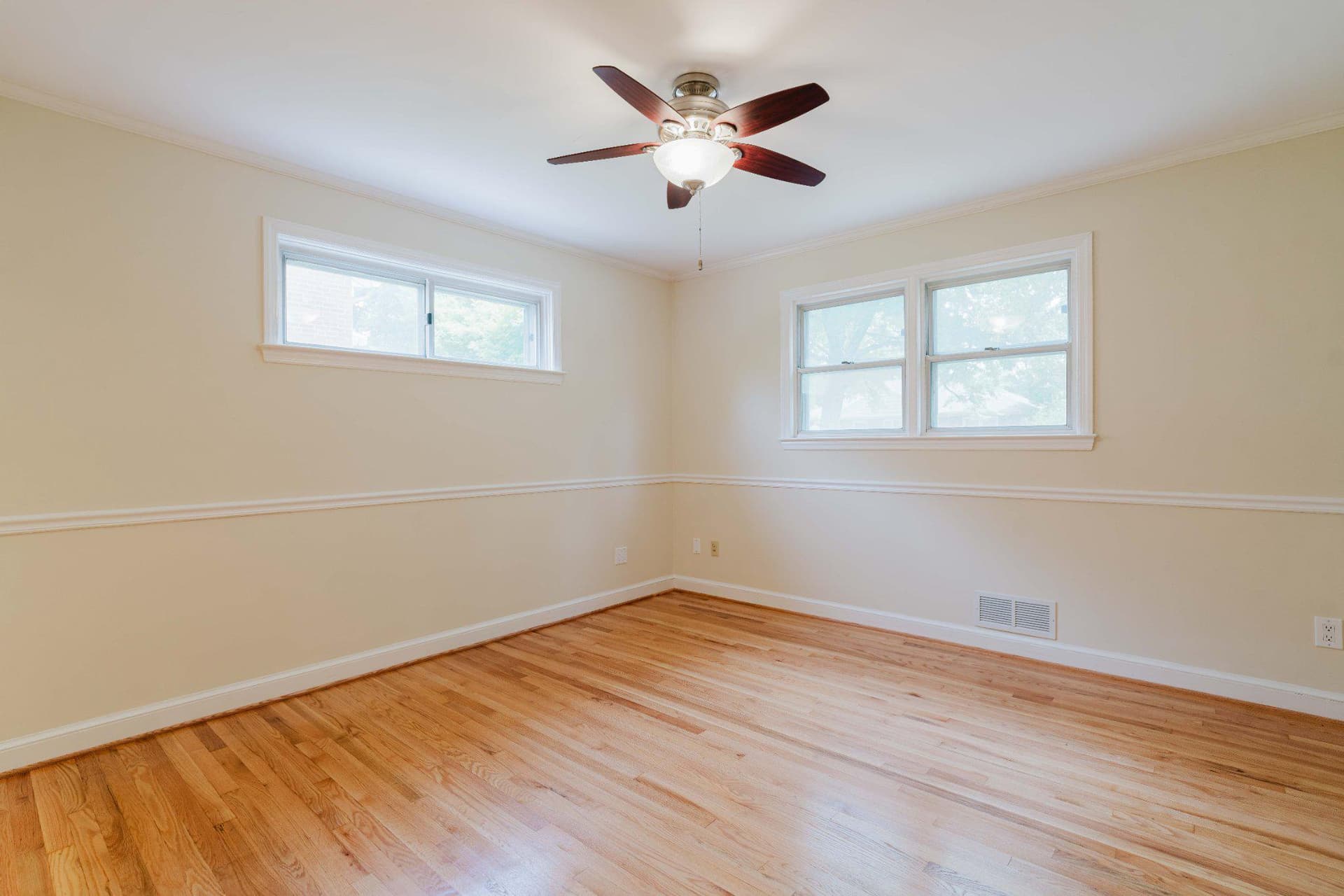 10200 Duvawn Place photo 13