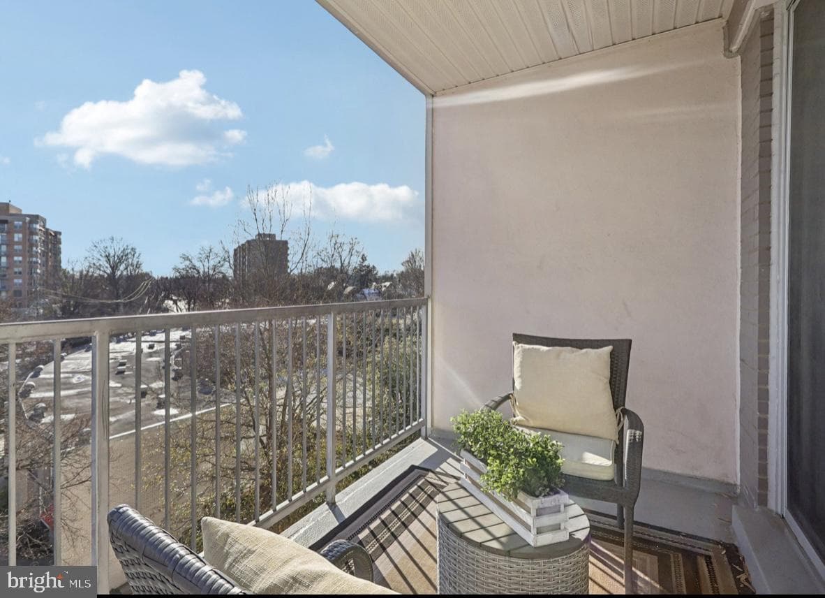 4977 Battery Lane #1-610 photo 17