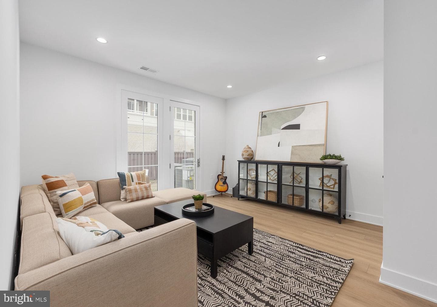 8605 Erdem Place photo 5