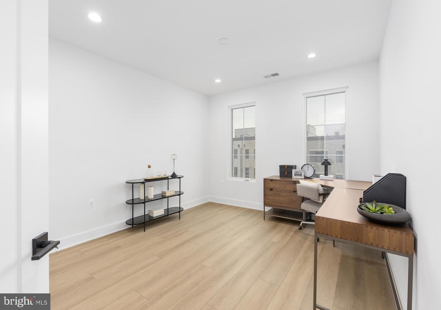 8605 Erdem Place photo 6