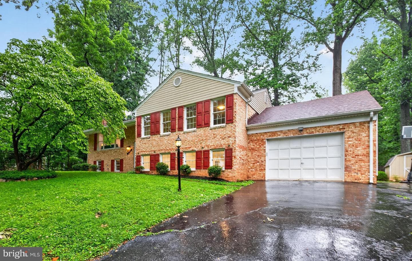 2270 Glenmore Terrace, Rockville