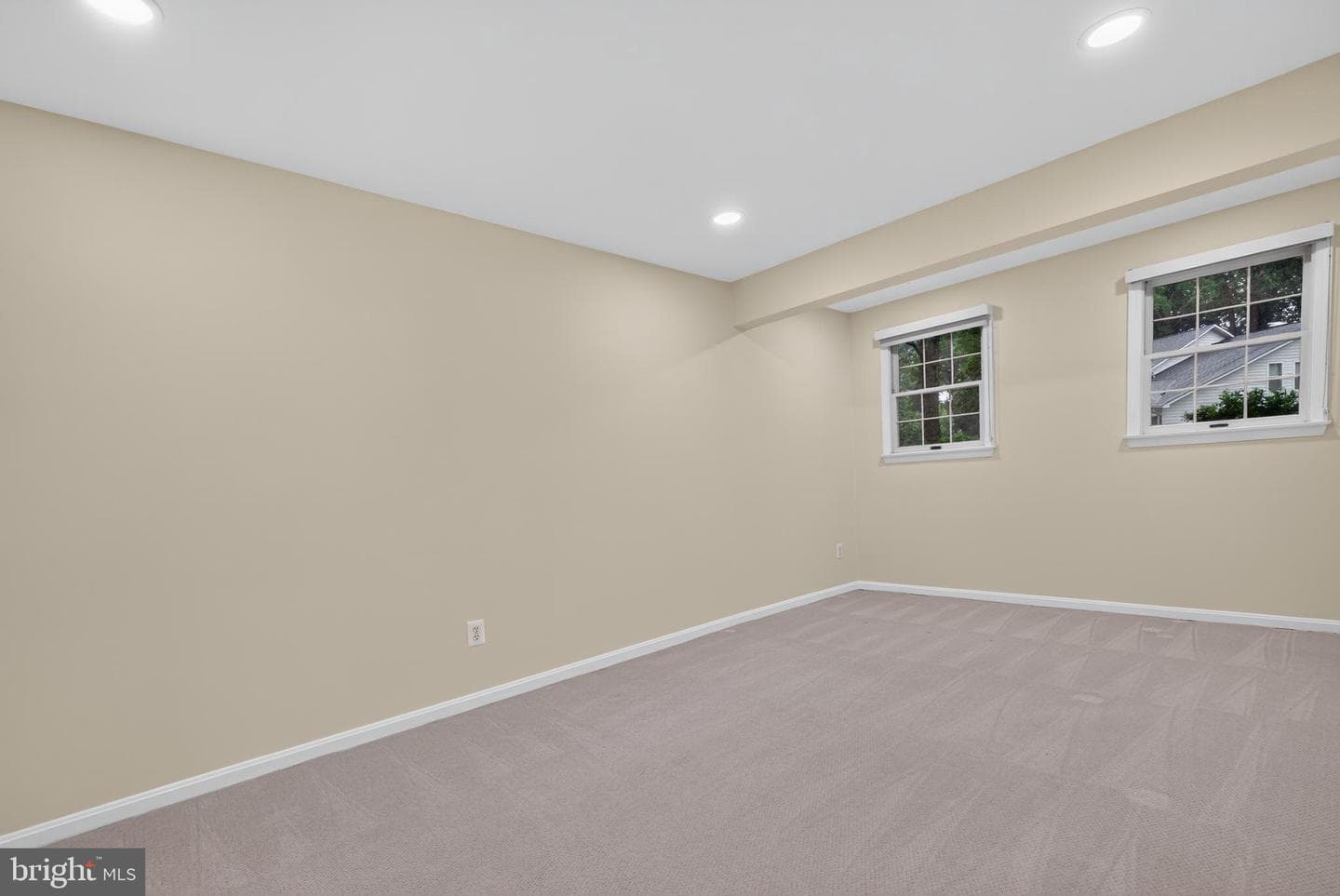 2270 Glenmore Terrace photo 19