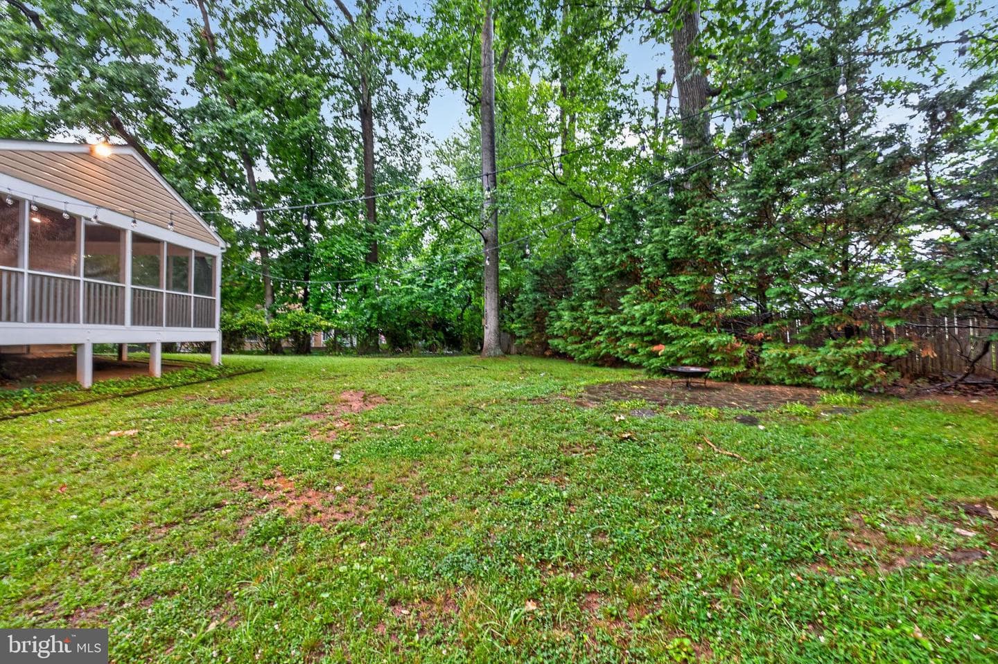 2270 Glenmore Terrace photo 26