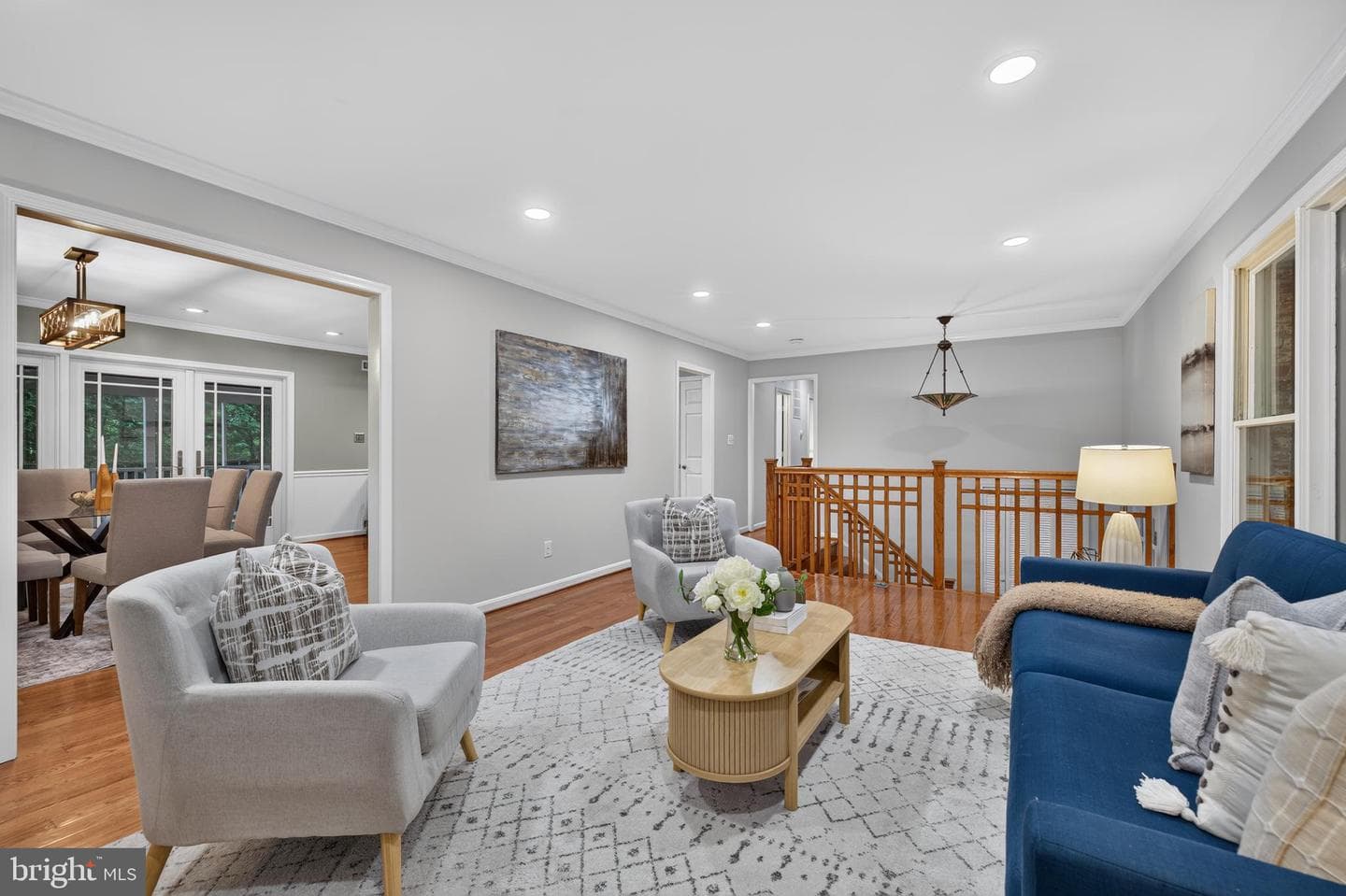 2270 Glenmore Terrace photo 4