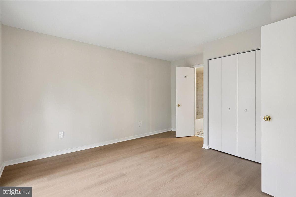 10102 Hellingly Place #303 photo 16