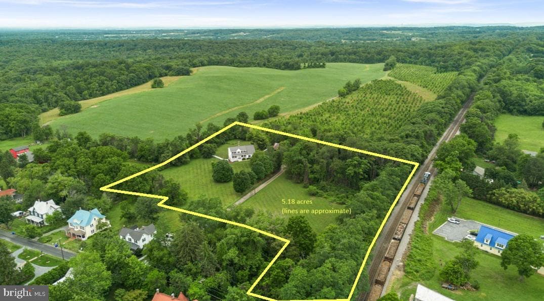 19930 White Ground Road, Boyds