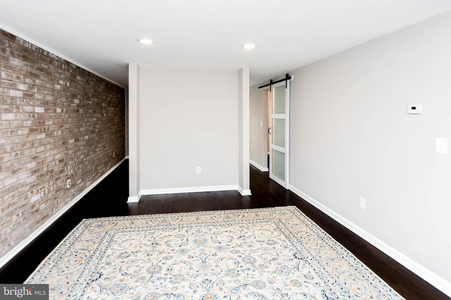 19104 Roman Way photo 11