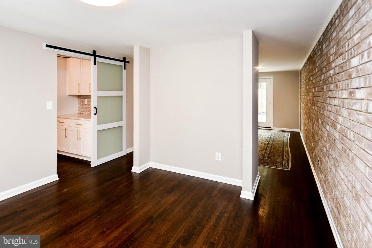 19104 Roman Way photo 15