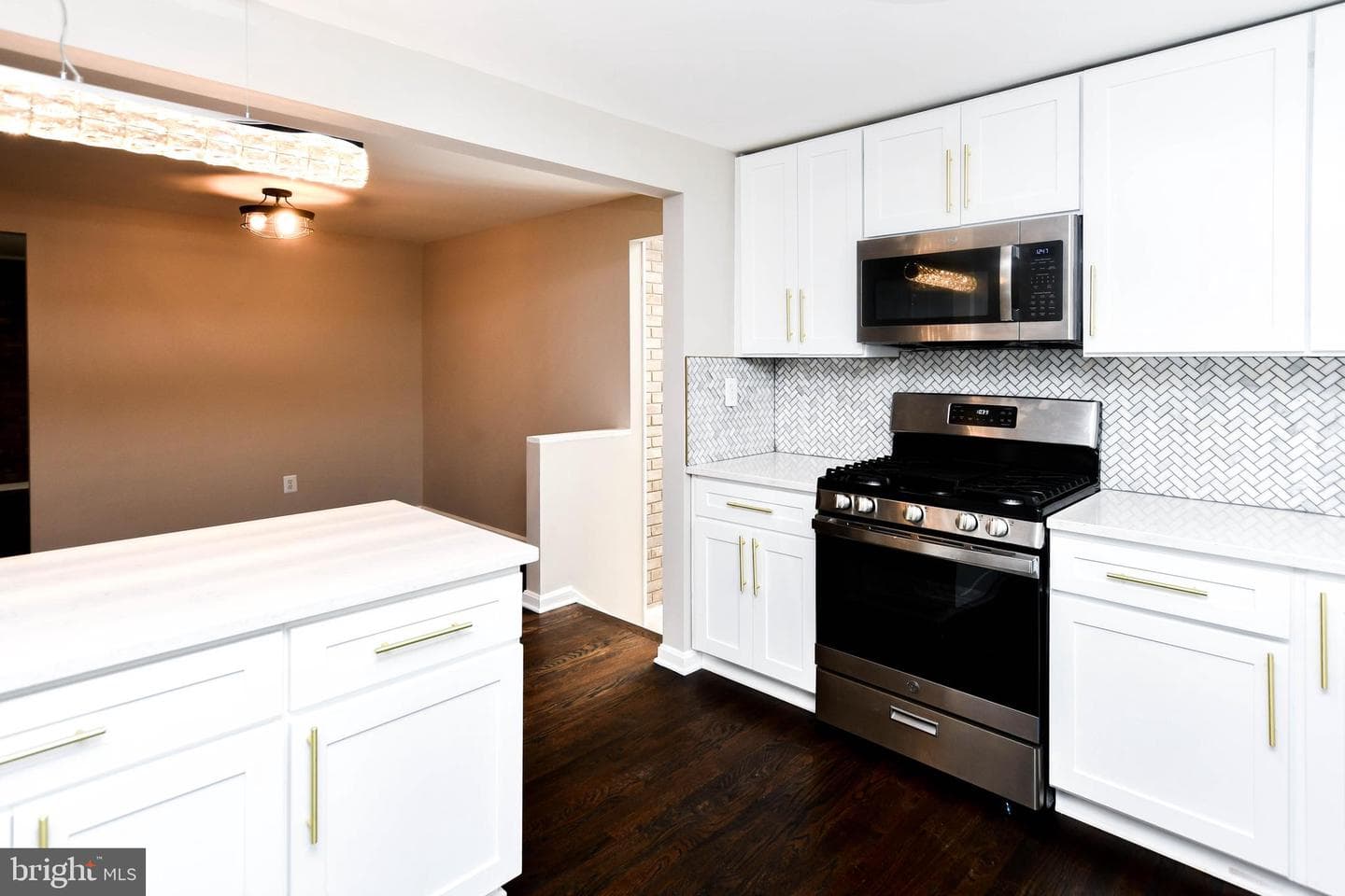 19104 Roman Way photo 18