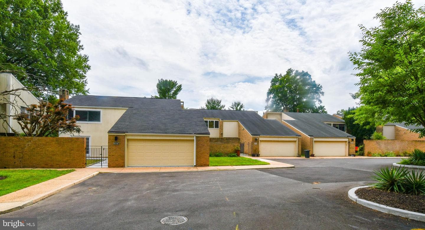 19104 Roman Way, Gaithersburg