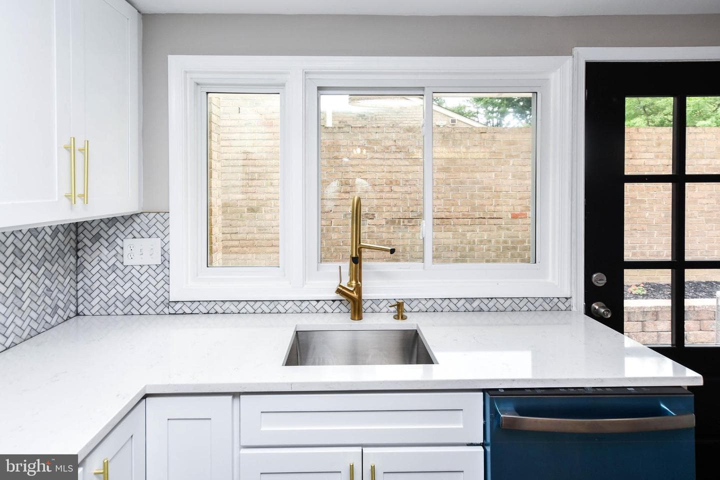19104 Roman Way photo 20