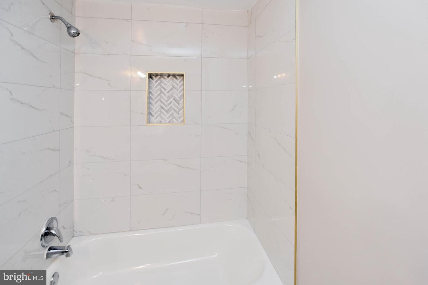19104 Roman Way photo 35