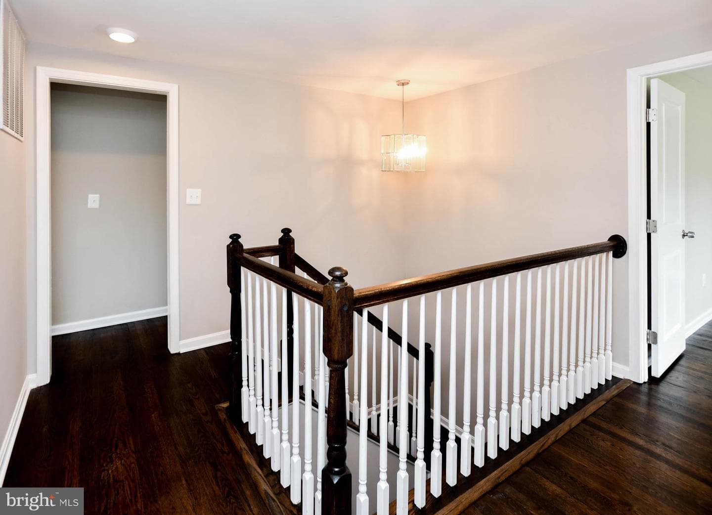 19104 Roman Way photo 37