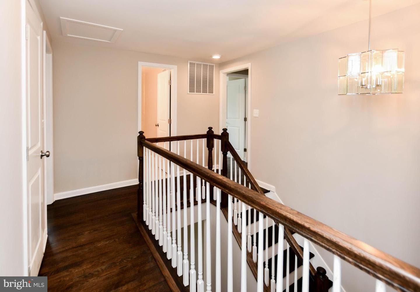 19104 Roman Way photo 38