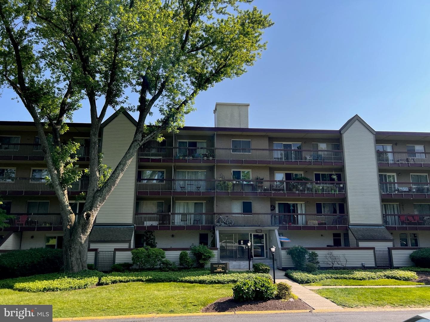 7400 Lakeview Drive #n203, Bethesda