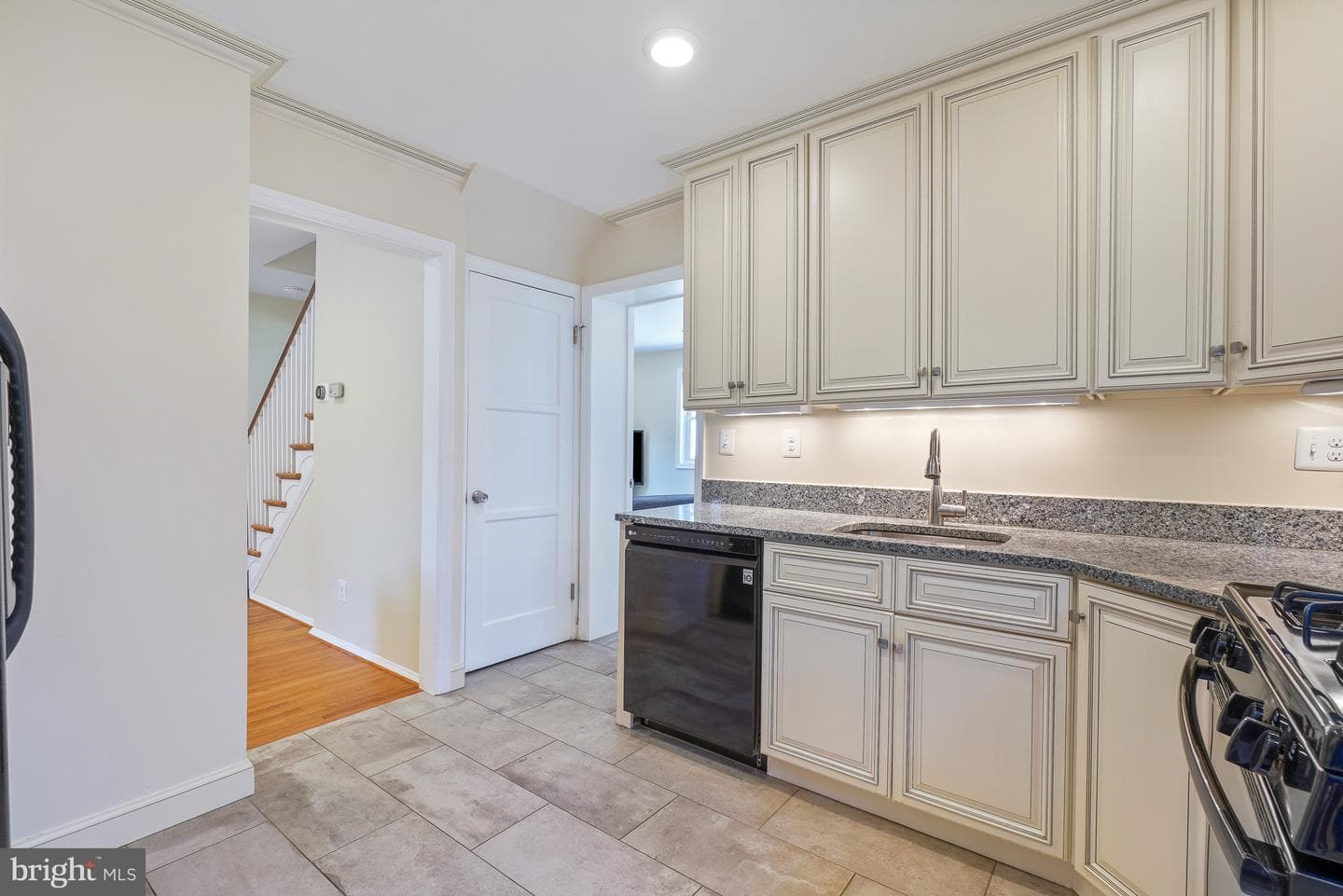 2905 Kensington Boulevard photo 9