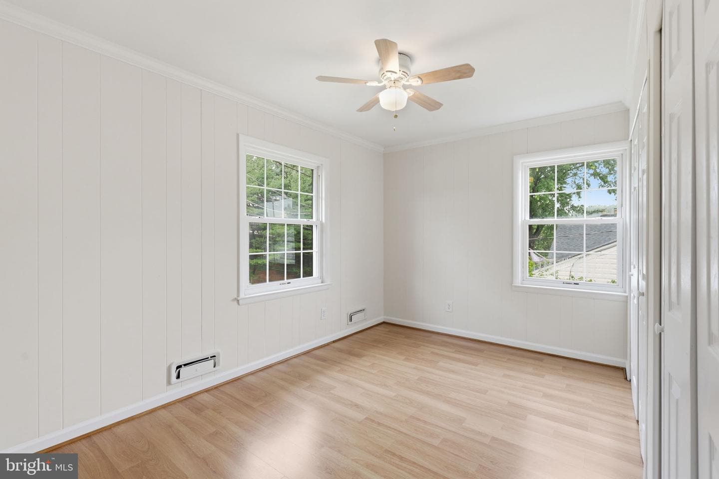 9706 Dameron Drive photo 16