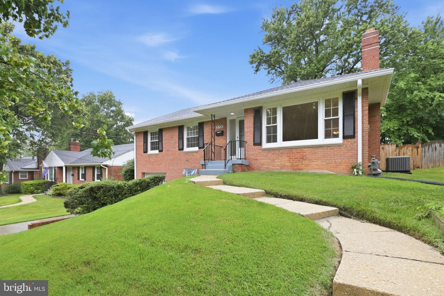 9706 Dameron Drive photo 32