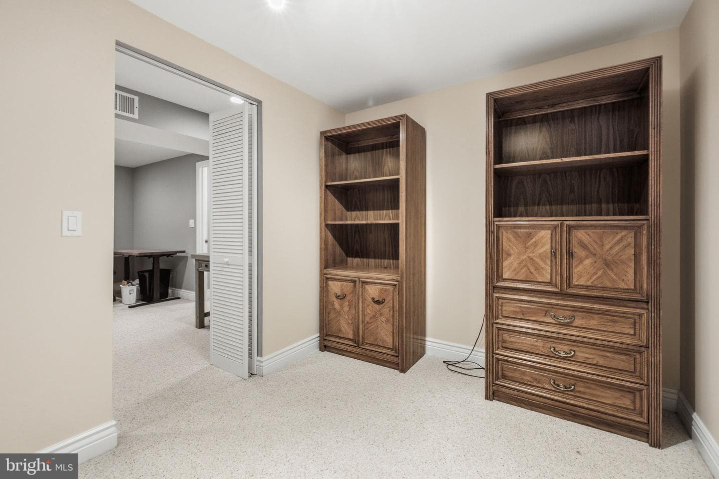 11937 Bayswater Road photo 37